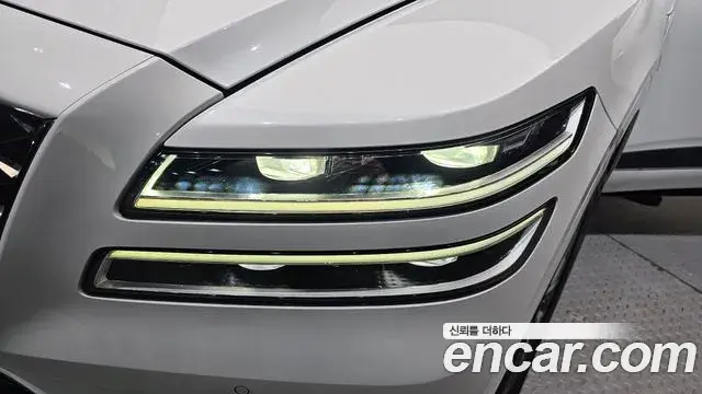 Genesis GV80 2023 — ფოტო 13/30
