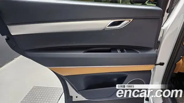 Genesis GV80 2023 — ფოტო 18/30