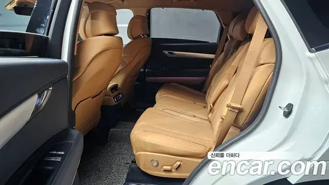 Genesis GV80 2023 — ფოტო 29/30
