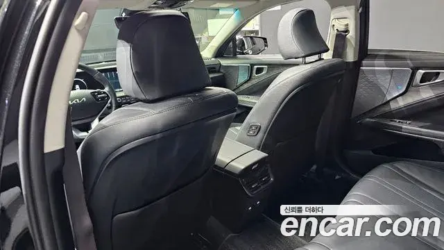 Kia K8 2021 — Şəkil 14/30