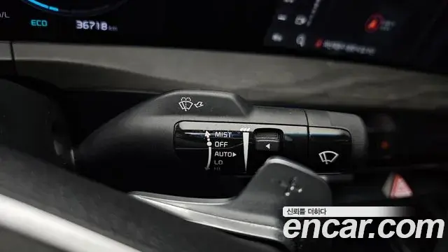 Kia K8 2021 — Şəkil 17/30