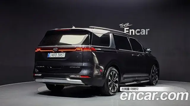 Kia Carnival 2020 — Photo 2/20