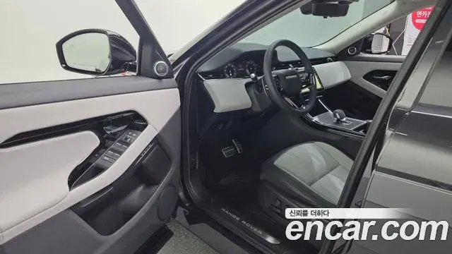 Land Rover Range Rover Evoque 2025 — Фото 11/20