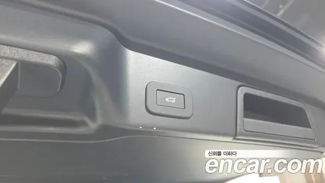 Land Rover Range Rover Evoque 2025 — Фото 20/20