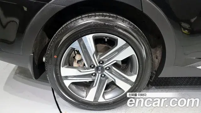 Kia Sorento 2021 — Photo 17/32