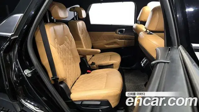 Kia Sorento 2021 — Photo 25/32