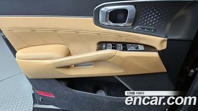 Kia Sorento 2022 — Şəkil 25/31