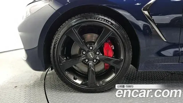 Genesis G70 2020 — ფოტო 3/20