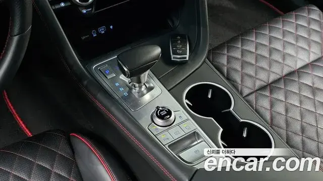 Genesis G70 2020 — ფოტო 2/20
