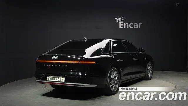 Hyundai Grandeur 2023 — Фото 2/20