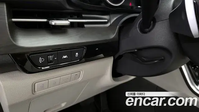 Kia Carnival 2021 — Şəkil 34/35