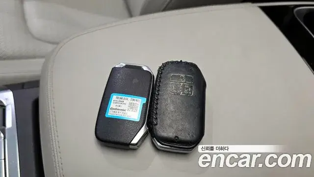 Kia Carnival 2021 — Şəkil 35/35