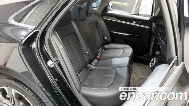 Kia K5 2020 — ფოტო 10/30