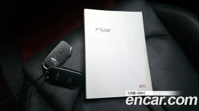 Kia K5 2020 — ფოტო 24/30