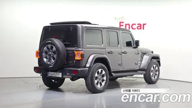Jeep Wrangler 2021 — ფოტო 1/20