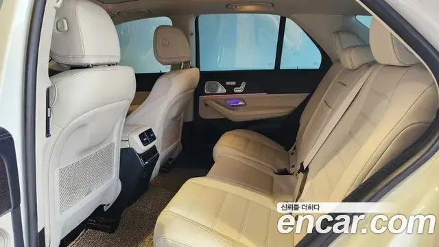 Mercedes-Benz GLE-Class 2022 — Şəkil 16/19