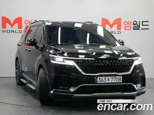 Kia Carnival 2021 — Фото 1/20