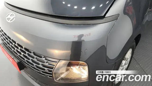Hyundai Staria 2023 — ფოტო 20/32