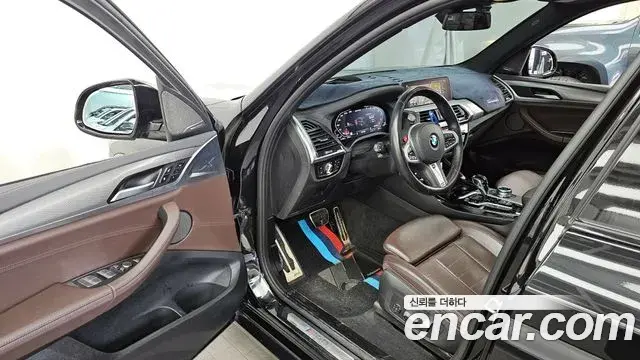 BMW X3 2020 — Photo 27/31
