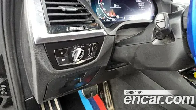 BMW X3 2020 — Photo 15/31