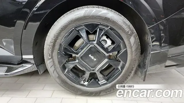 Kia Carnival 2024 — ფოტო 2/32