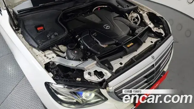 Mercedes-Benz E-Class 2020 — ფოტო 10/37