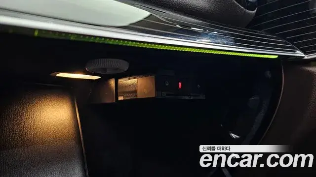 Mercedes-Benz E-Class 2020 — ფოტო 6/37