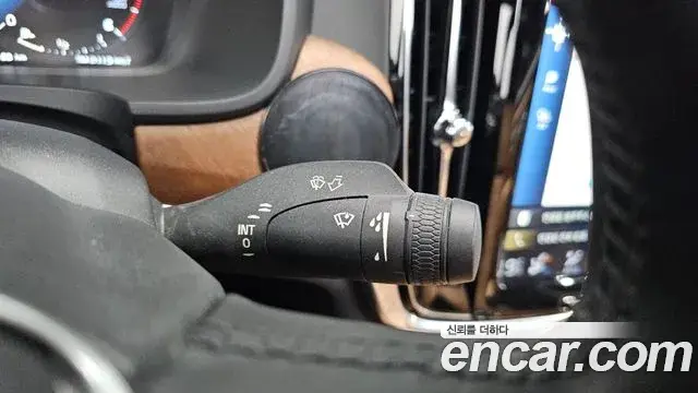 Volvo S90 2019 — Photo 5/32