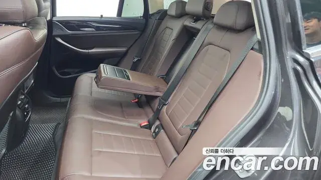 BMW X3 2018 — ფოტო 14/20