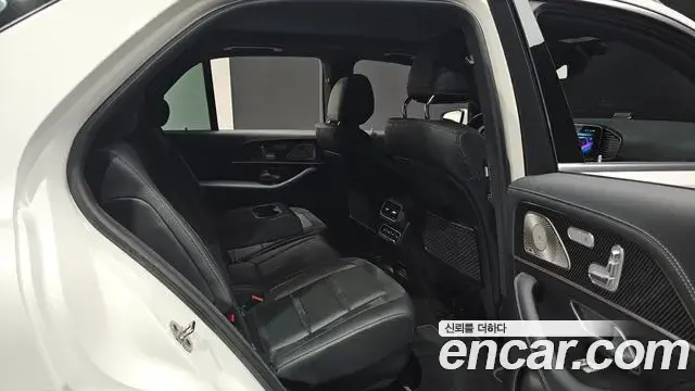 Mercedes-Benz GLE-Class 2024 — ფოტო 15/36
