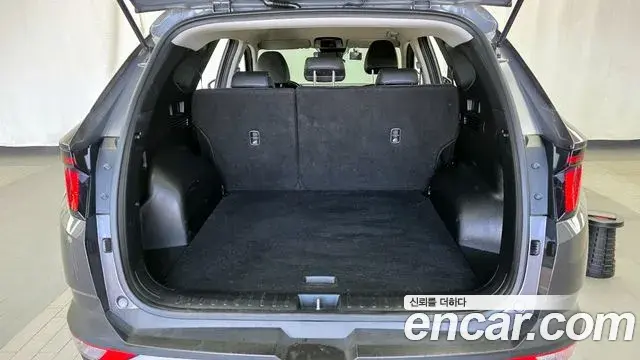Hyundai Tucson Hybrid 2021 — ფოტო 2/20