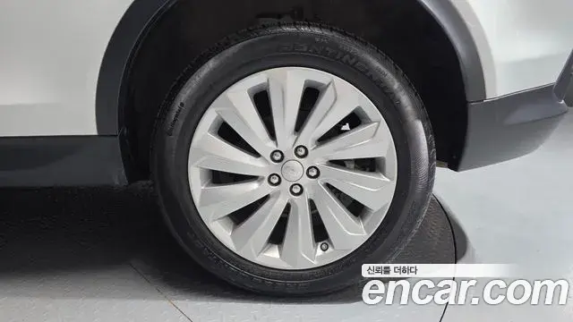 Land Rover Discovery Sport 2020 — Photo 3/33