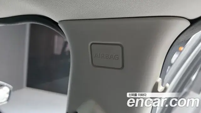 Land Rover Discovery Sport 2020 — Photo 4/33