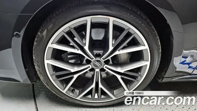 Audi A7 2025 — Photo 13/36