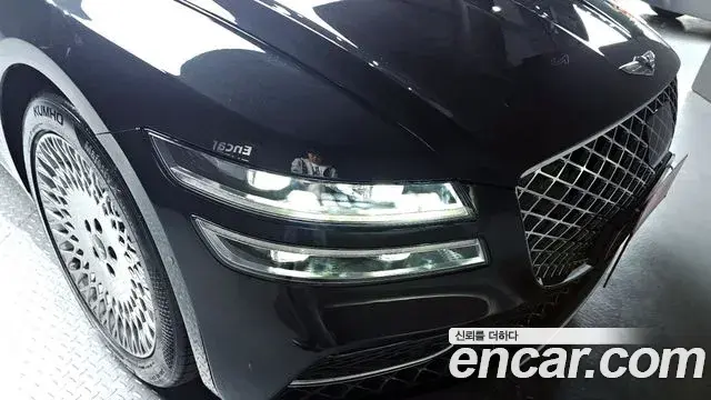 Genesis G80 2023 — Photo 28/30
