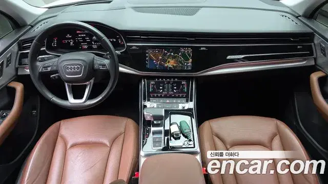 Audi Q7 2022 — Photo 10/32