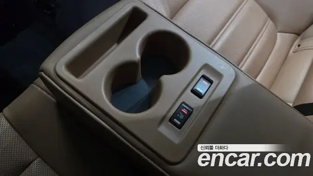 Renault Samsung SM6 2022 — ფოტო 25/34