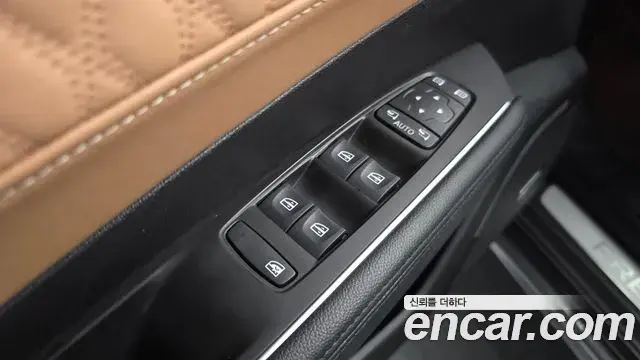 Renault Samsung SM6 2022 — ფოტო 13/34