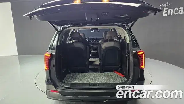 Kia Carnival 2024 — Photo 6/32