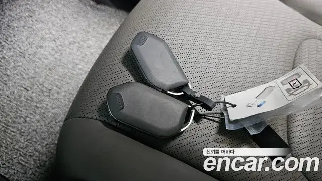 Kia Carnival 2024 — Photo 25/32