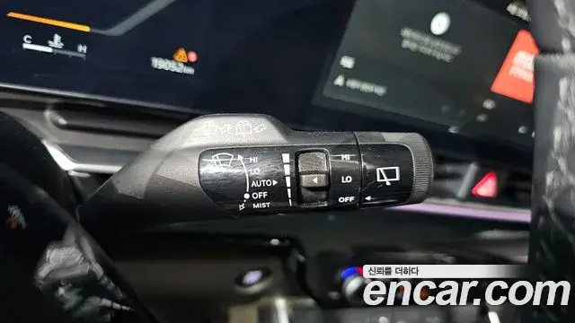 Kia Carnival 2024 — Photo 16/32