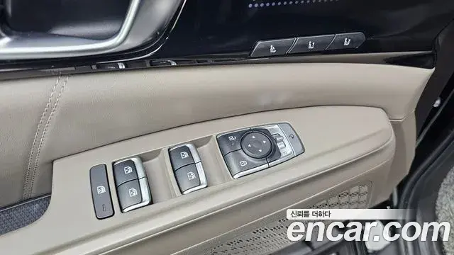 Kia Carnival 2024 — Photo 1/32