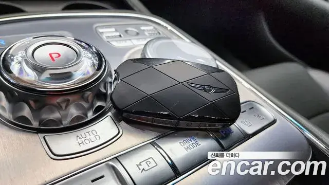 Genesis G90 2023 — Şəkil 17/38
