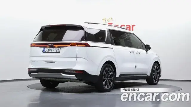 Kia Carnival 2022 — Фото 2/20