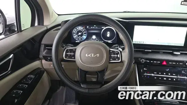 Kia Carnival 2022 — Фото 13/20