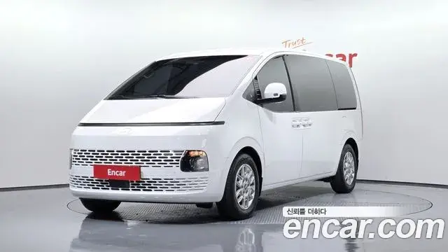 Hyundai Staria 2024 — ფოტო 15/20