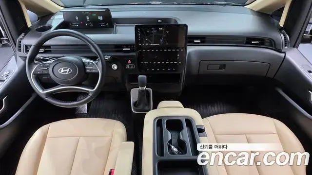 Hyundai Staria 2024 — ფოტო 14/20