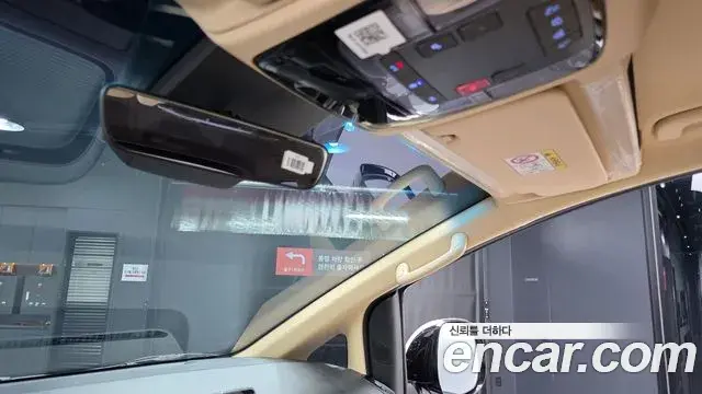 Hyundai Staria 2024 — ფოტო 17/20