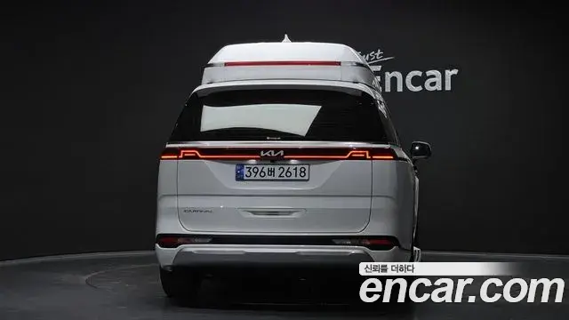 Kia Carnival 2021 — Photo 4/20
