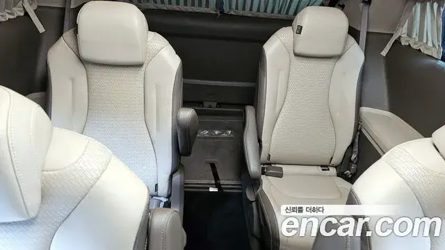Kia Carnival 2021 — Photo 11/20